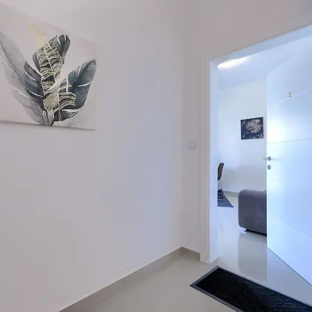 Amra 2 By Interhome * Poreč