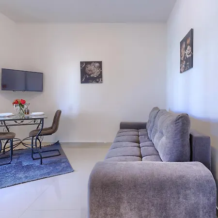 Amra 2 By Interhome Poreč